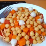 Receta de Espaguetis con Tomates, Garbanzos y Zanahoria